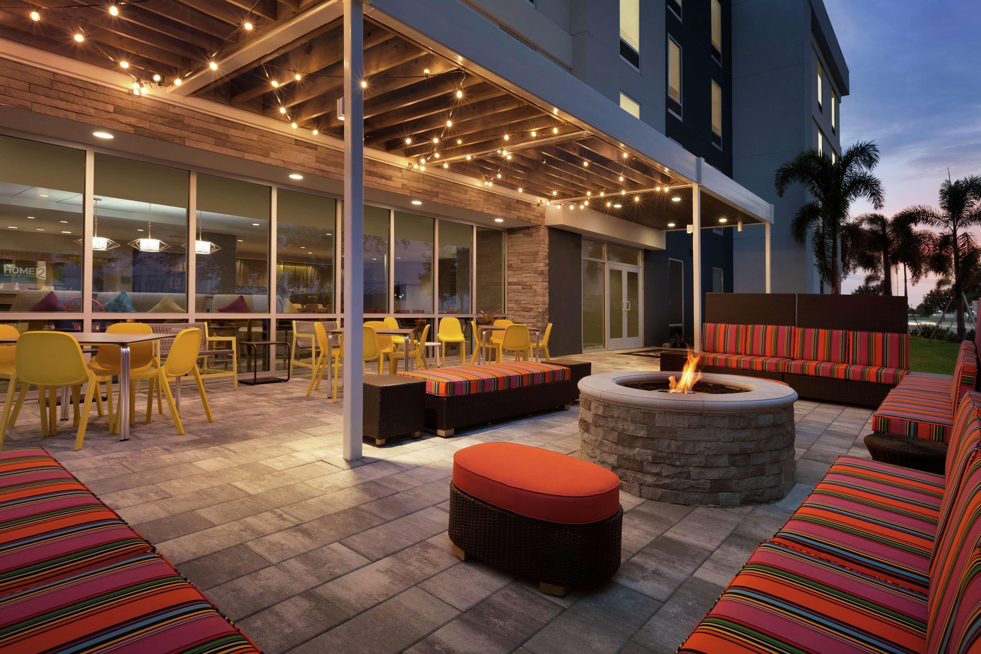 Home2 Suites By Hilton Sarasota Bradenton Airport Exterior photo
